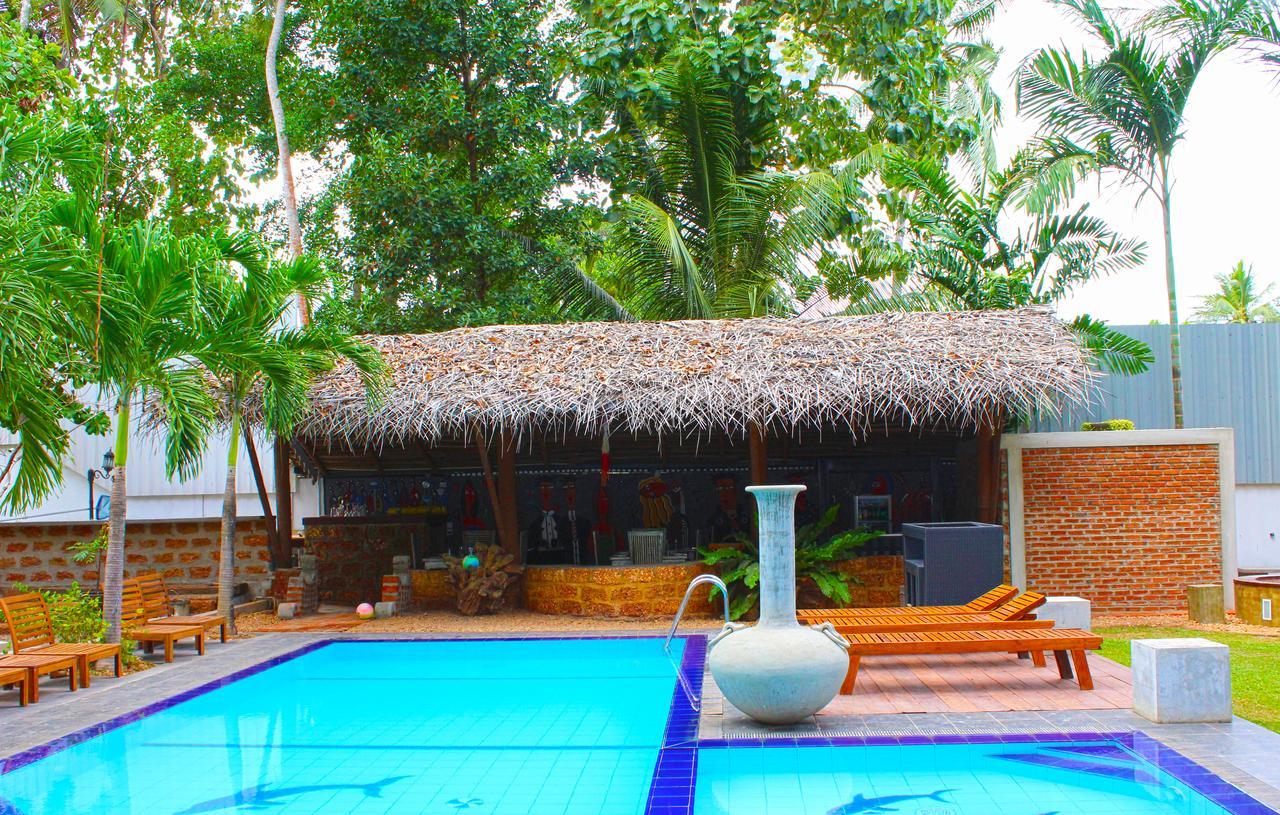 Travellers Lodge By City Hub Andiambalama Exterior foto