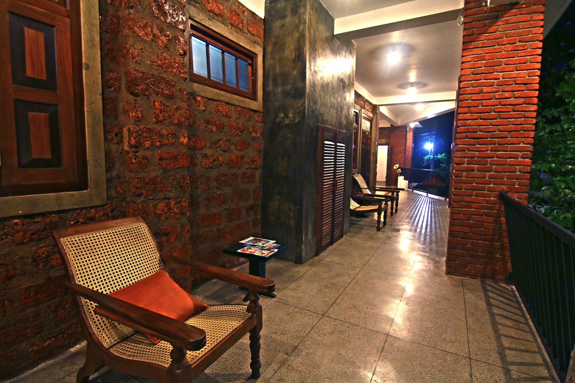Travellers Lodge By City Hub Andiambalama Exterior foto
